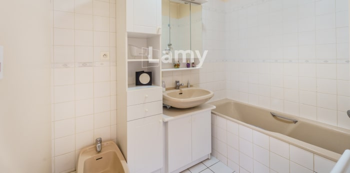 Image 8 sur 11 - Appartement  ·  Vente · Dijon (21000) · 2 pièces · 54m²