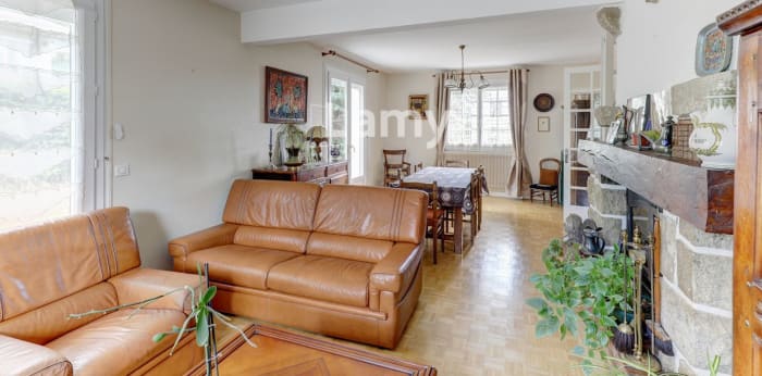 Image 3 sur 11 - Maison/villa  ·  Vente · Ceyrat (63122) · 5 pièces · 125m²