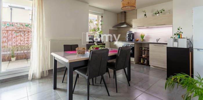 Image 3 sur 6 - Appartement  ·  Vente · Illkirch Graffenstaden (67400) · 3 pièces · 63m²