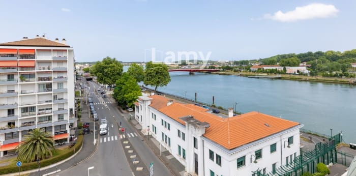 Image 4 sur 6 - Appartement  ·  Vente · Bayonne (64100) · 4 pièces · 93m²