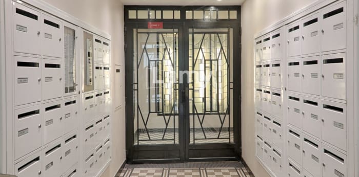 Image 9 sur 9 - Appartement  ·  Vente · Paris (75002) · 2 pièces · 33m²