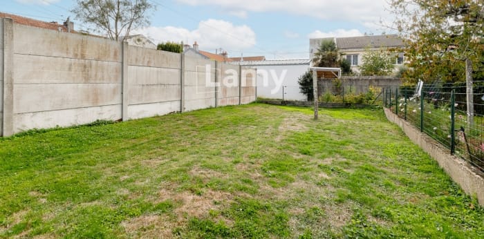 Image 8 sur 9 - Maison/villa  ·  Vente · La Roche Sur Yon (85000) · 2 pièces · 50m²