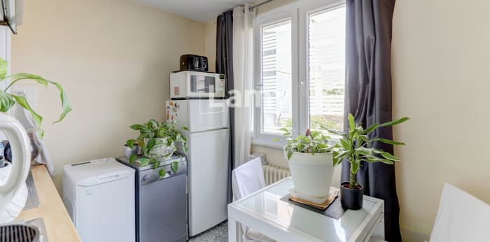 Image 2 sur 11 - Appartement  ·  Vente · Chamalieres (63400) · 3 pièces · 59m²