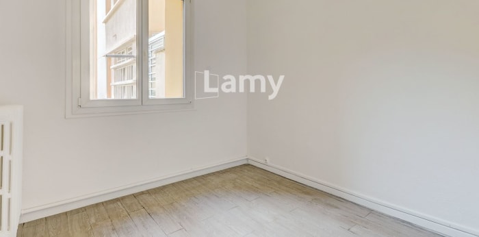 Image 6 sur 13 - Appartement  ·  Vente · Marseille (13002) · 5 pièces · 94m²