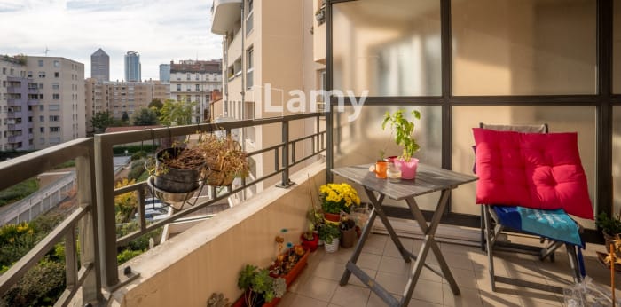 Image 1 sur 9 - Appartement  ·  Vente · Lyon (69003) · 2 pièces · 49m²