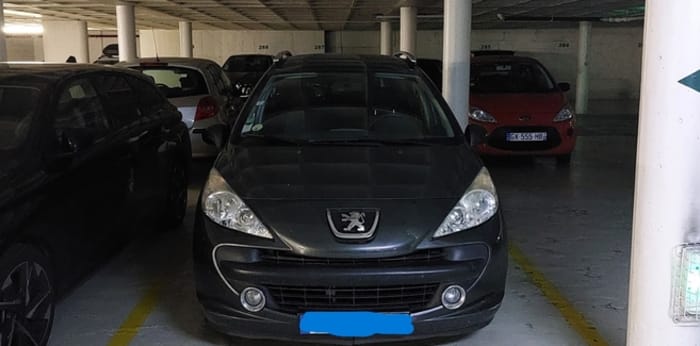 Image 1 sur 2 - Parking/box  ·  Vente · Paris (75012)