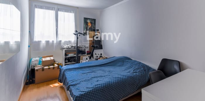 Image 9 sur 11 - Appartement  ·  Vente · Salon De Provence (13300) · 4 pièces · 84m²