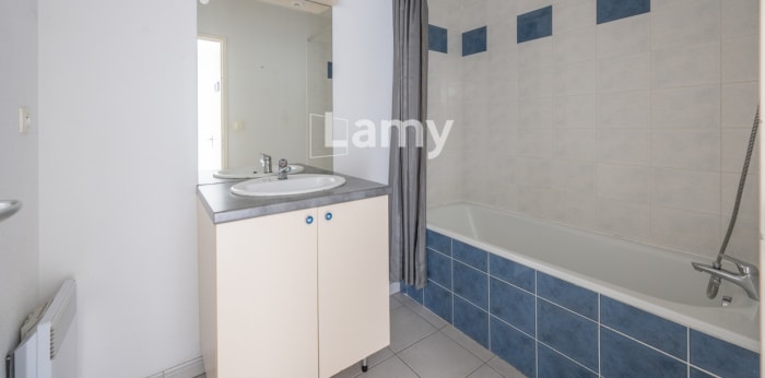 Image 7 sur 8 - Appartement  ·  Vente · St Yzan De Soudiac (33920) · 2 pièces · 45m²