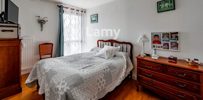 Image 7 sur 11 - Appartement  ·  Vente · Angouleme (16000) · 2 pièces · 53m²