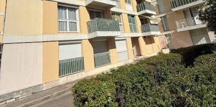 Image 2 sur 5 - Appartement  ·  Vente · Salon De Provence (13300) · 3 pièces · 64m²