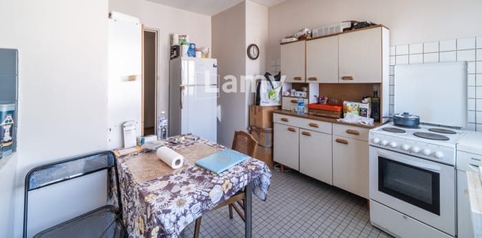 Image 8 sur 10 - Appartement  ·  Vente · Strasbourg (67000) · 2 pièces · 76m²