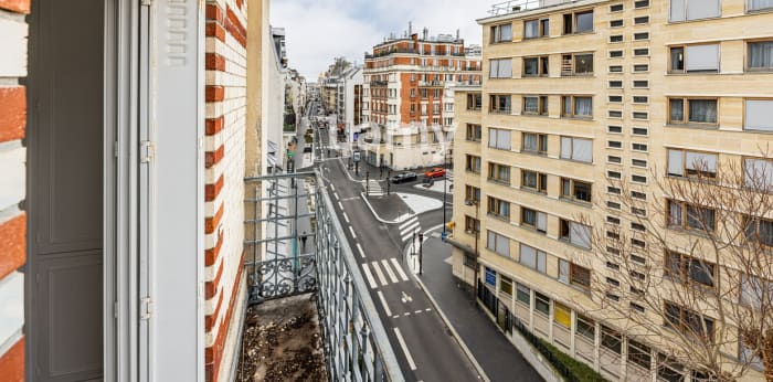 Image 4 sur 12 - Appartement  ·  Vente · Paris (75015) · 2 pièces · 44m²