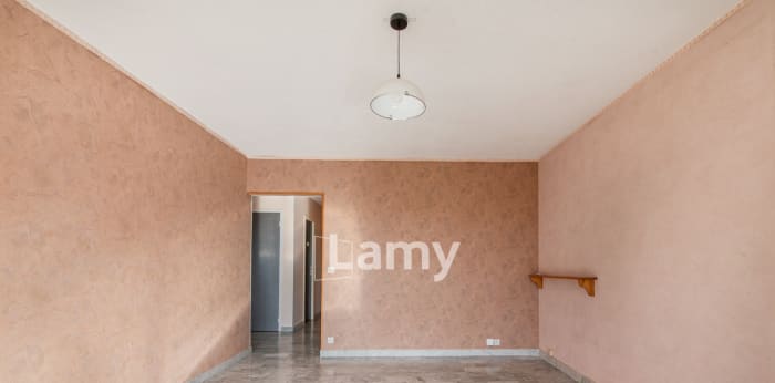 Image 5 sur 11 - Appartement  ·  Vente · Salon De Provence (13300) · 3 pièces · 60m²