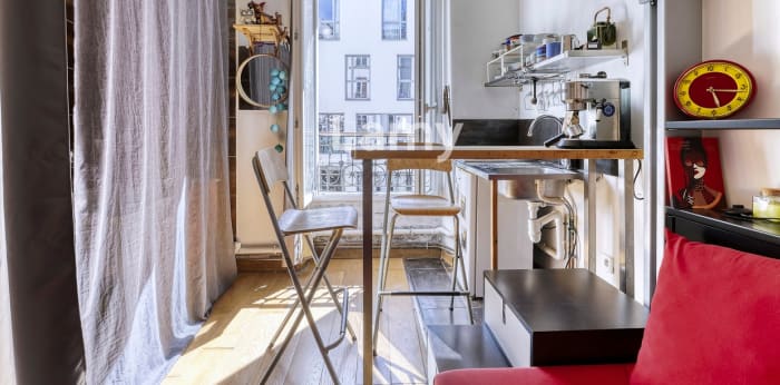 Image 1 sur 12 - Appartement  ·  Vente · Paris (75018) · 1 pièce · 12m²