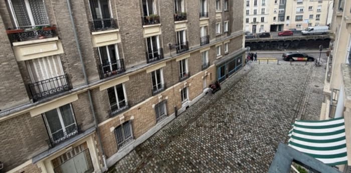 Image 9 sur 11 - Appartement  ·  Vente · Paris (75018) · 2 pièces · 38m²