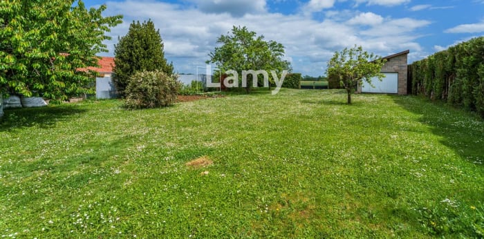 Image 1 sur 5 - Terrain  ·  Vente · Spoy (21120) · 669m²