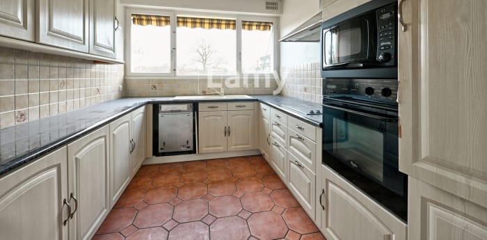 Image 3 sur 15 - Appartement  ·  Vente · Chambourcy (78240) · 5 pièces · 124m²