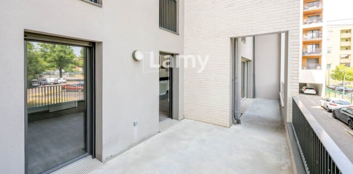 Image 3 sur 9 - Appartement  ·  Vente · Bordeaux (33300) · 3 pièces · 59m²