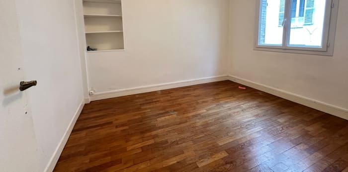 Image 8 sur 11 - Immeuble  ·  Vente · Montargis (45200)