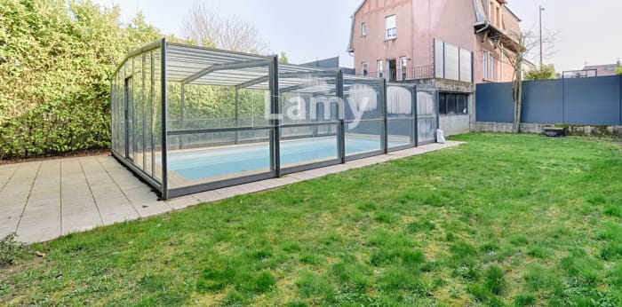 Image 3 sur 24 - Maison/villa  ·  Vente · Thionville (57100) · 9 pièces · 202m²