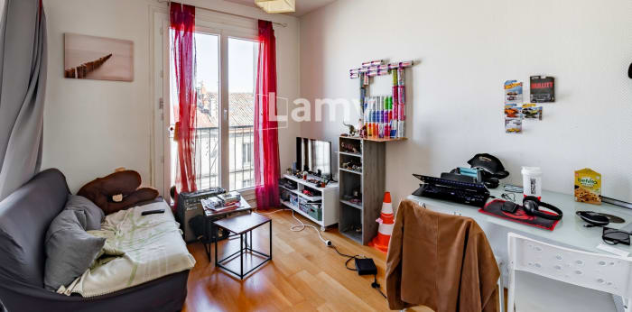 Image 4 sur 9 - Appartement  ·  Vente · Angouleme (16000) · 1 pièce · 28m²