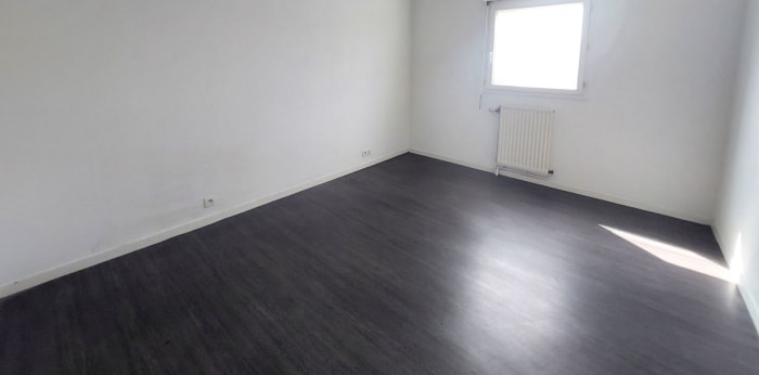 Image 3 sur 5 - Appartement  ·  Vente · Perigueux (24000) · 2 pièces · 51m²