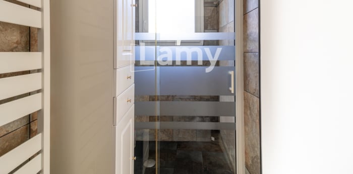 Image 12 sur 17 - Maison/villa  ·  Vente · Allauch (13190) · 4 pièces · 140m²