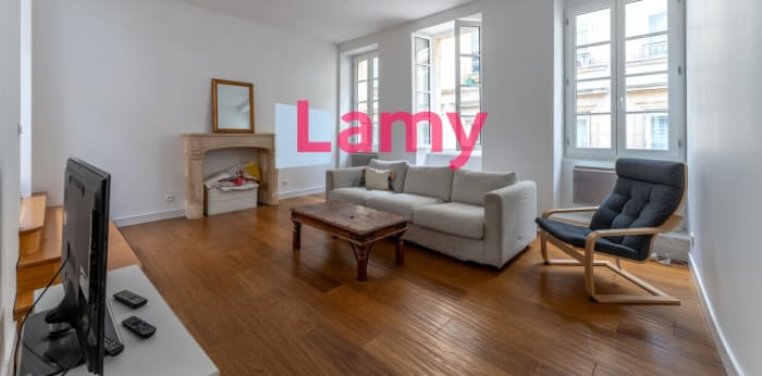 Image 2 sur 11 - Immeuble  ·  Vente · Bordeaux (33000) · 208m²