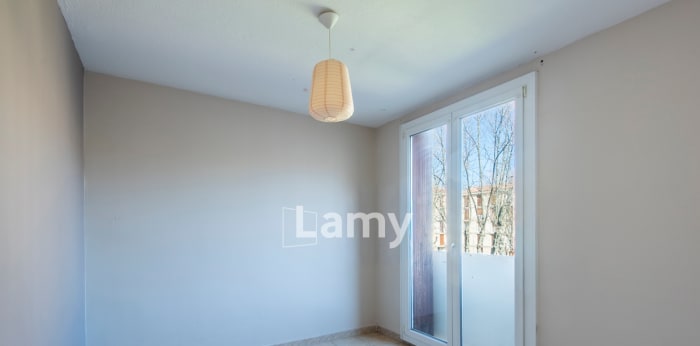 Image 5 sur 11 - Appartement  ·  Vente · Salon De Provence (13300) · 55m²