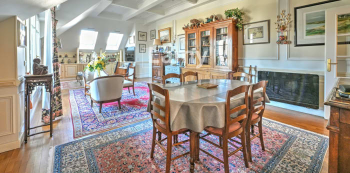 Appartement  ·  Vente · Versailles (78000) · 5 pièces · 117m²