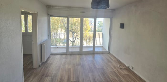 Image 1 sur 6 - Appartement  ·  Vente · Palaiseau (91120) · 1 pièce · 31m²