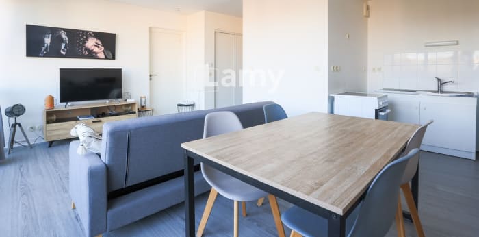 Image 6 sur 8 - Appartement  ·  Vente · La Rochelle (17000) · 2 pièces · 41m²