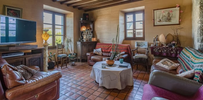 Maison/villa  ·  Vente · Sales (74150) · 7 pièces · 204m²