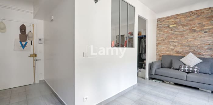 Image 6 sur 9 - Appartement  ·  Vente · Paris (75002) · 2 pièces · 33m²