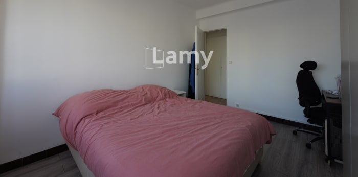 Image 6 sur 9 - Appartement  ·  Vente · Marseille (13006) · 3 pièces · 67m²