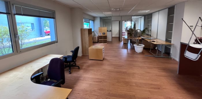 Image 2 sur 5 - Bureaux  ·  Vente · Moirans (38430) · 82m²