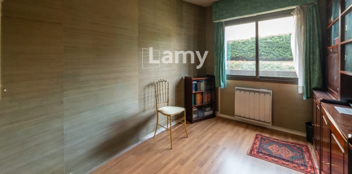 Image 11 sur 13 - Appartement  ·  Vente · Bourg La Reine (92340) · 4 pièces · 92m²