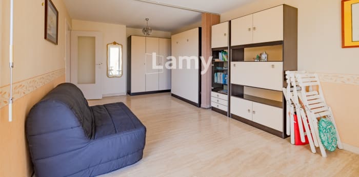 Image 6 sur 12 - Appartement  ·  Vente · St Raphael (83700) · 2 pièces · 49m²