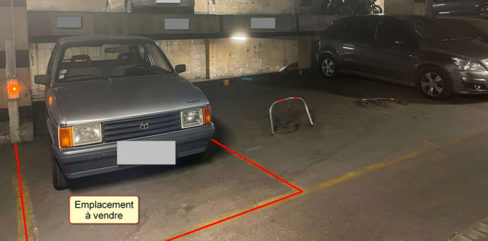 Image 4 sur 6 - Parking/box  ·  Vente · Paris (75009) · 1 pièce · 12m²