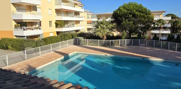 Image 1 sur 14 - Appartement  ·  Vente · Cavalaire Sur Mer (83240) · 3 pièces · 72m²