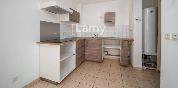 Image 3 sur 8 - Appartement  ·  Vente · Digne Les Bains (04000) · 3 pièces · 57m²
