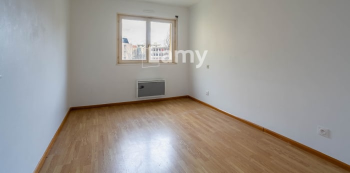Image 6 sur 8 - Appartement  ·  Vente · Strasbourg (67200) · 3 pièces · 79m²