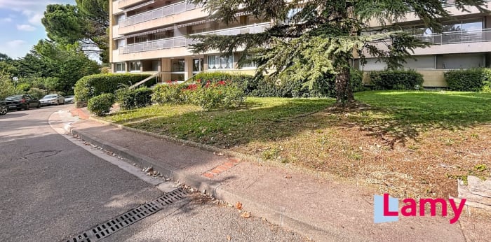 Image 17 sur 18 - Appartement  ·  Vente · Aix En Provence (13090) · 5 pièces · 115m²