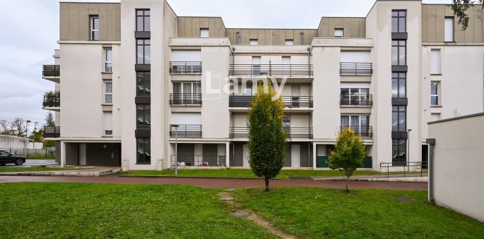 Image 12 sur 14 - Appartement  ·  Vente · St Jean De La Ruelle (45140) · 1 pièce · 37m²