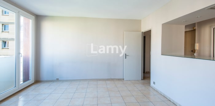 Image 2 sur 11 - Appartement  ·  Vente · Salon De Provence (13300) · 55m²