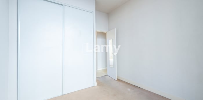 Image 10 sur 14 - Appartement  ·  Vente · Bordeaux (33000) · 3 pièces · 48m²