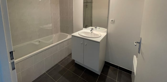 Image 8 sur 10 - Appartement  ·  Vente · St Sebastien Sur Loire (44230) · 3 pièces · 64m²