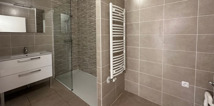 Image 9 sur 10 - Appartement  ·  Vente · Bordeaux (33200) · 3 pièces · 65m²