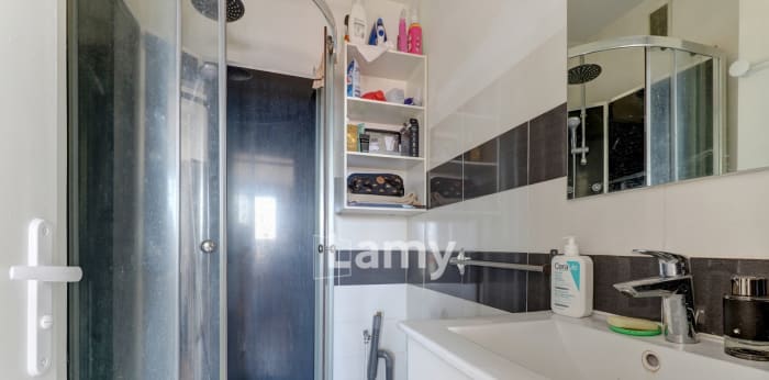 Image 5 sur 9 - Appartement  ·  Vente · Clermont Ferrand (63100) · 1 pièce · 22m²