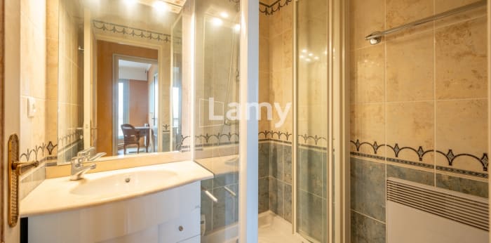 Image 16 sur 24 - Appartement  ·  Vente · Bordeaux (33200) · 6 pièces · 124m²